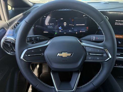 New 2026 Chevrolet Equinox EV LT image 13