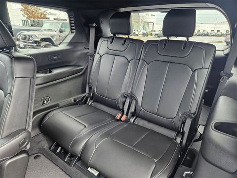 New 2025 Jeep Grand Cherokee L Limited w/ Trailer Tow Package image 30