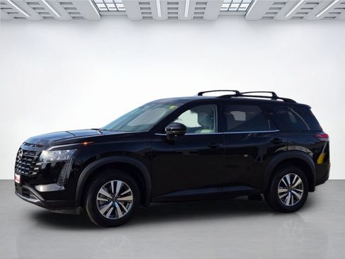 Certified 2026 Nissan Pathfinder SL AWD/4WD image 7