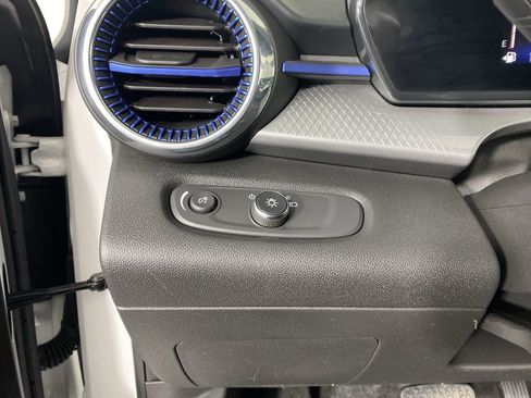 Certified 2024 Chevrolet Trax LT w/ Driver Confidence Package image 20