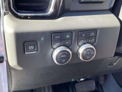 Certified 2025 GMC Sierra 2500 Denali Ultimate image 16