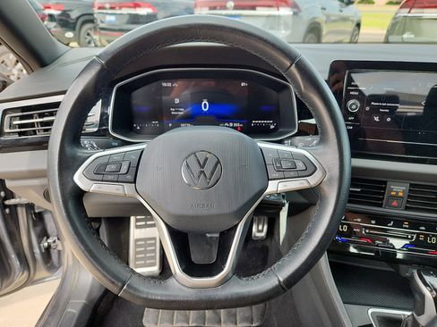 Used 2025 Volkswagen Jetta Sport FWD image 16