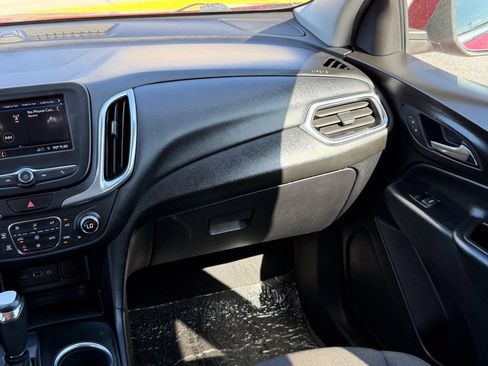 Used 2019 Chevrolet Equinox LT FWD image 16