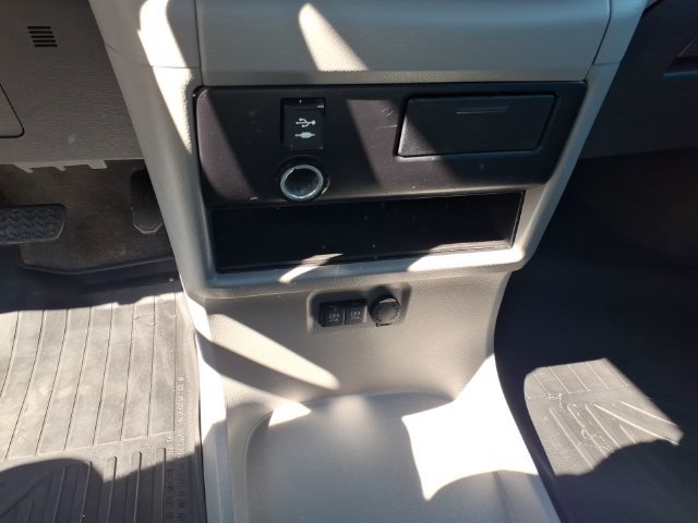 Used 2018 Toyota Sienna L FWD image 14