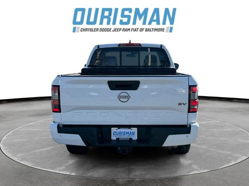 Used 2022 Nissan Frontier SV image 5