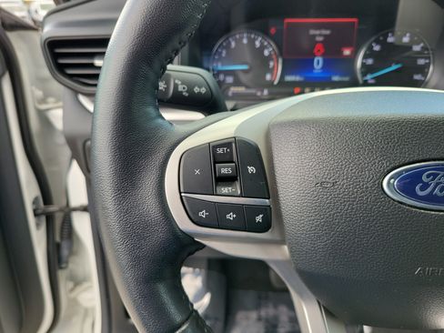 Used 2023 Ford Explorer XLT RWD image 22