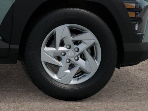 New 2027 Hyundai Kona SE FWD image 8