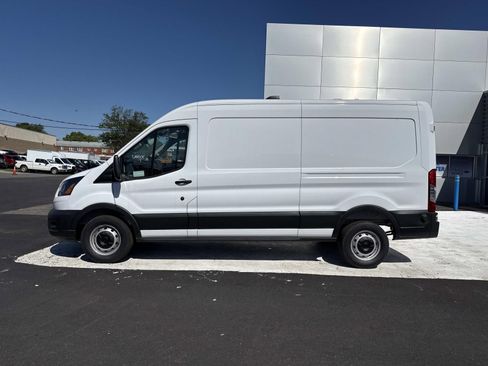 New 2026 Ford Transit 150 148 Medium Roof w/ Load Area Protection Package RWD image 6