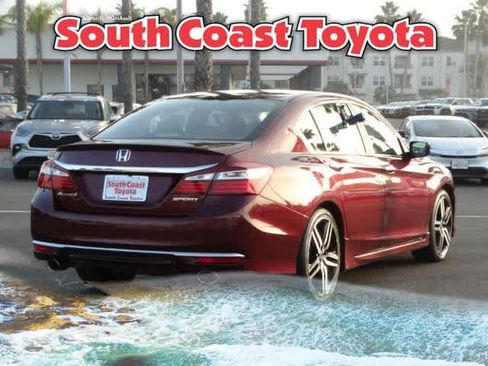 Used 2016 Honda Accord Sport image 13