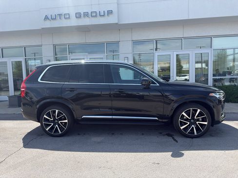 Used 2023 Volvo XC90 B6 Plus w/ Protection Package Premier AWD/4WD image 2