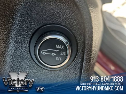 Used 2024 Buick Envista Sport Touring w/ Convenience I Package FWD image 30