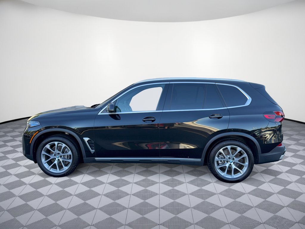 Used 2026 BMW X5 sDrive40i w/ Premium Package RWD image 2