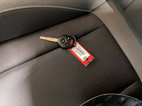 Used 2024 Subaru Impreza 2.0i AWD/4WD image 29