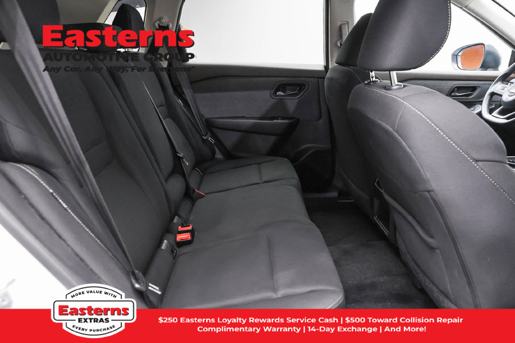 Used 2023 Nissan Rogue S AWD/4WD image 25