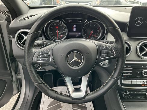 Used 2018 Mercedes-Benz GLA 250 4MATIC image 25