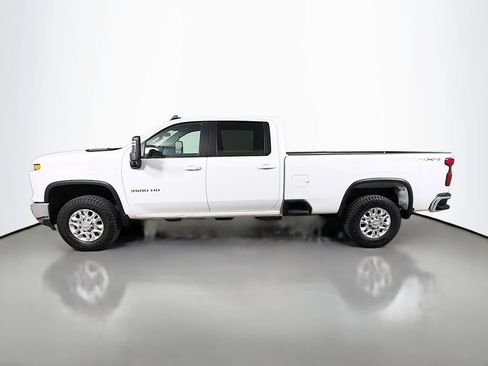 Used 2024 Chevrolet Silverado 3500 LT AWD/4WD image 9