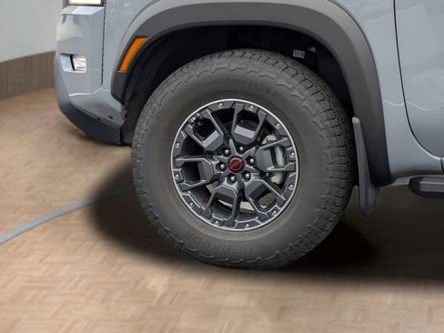 Used 2023 Nissan Frontier PRO-4X w/ Pro-4X Premium Package image 9