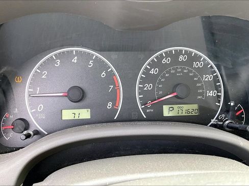 Used 2010 Toyota Corolla LE FWD image 18