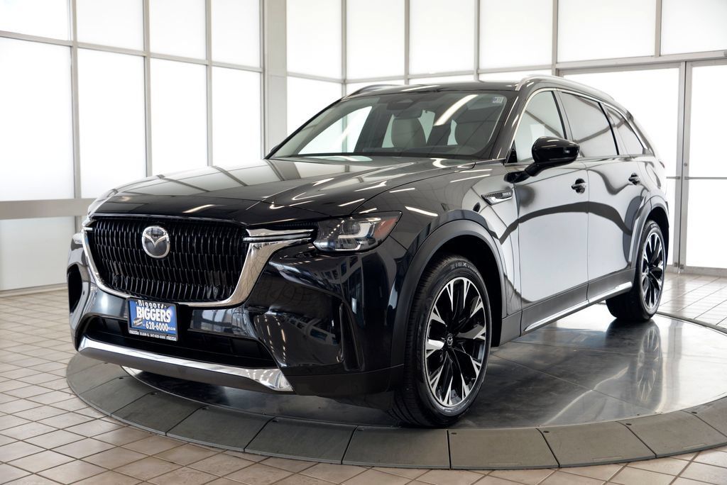 Certified 2024 MAZDA CX-90 Plug-In Hybrid w/ Premium Pkg AWD/4WD image 4