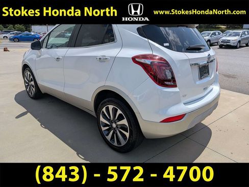 Used 2019 Buick Encore Essence FWD image 4