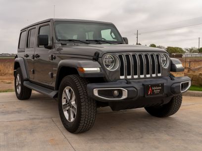 Used 2020 Jeep Wrangler Unlimited Sahara w/ Uconnect 4C Nav & Sound Group