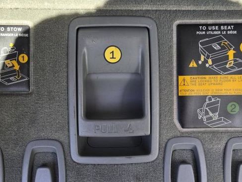 Used 2012 Toyota Sienna LE FWD image 28