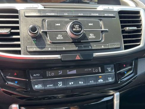 Used 2016 Honda Accord LX image 26