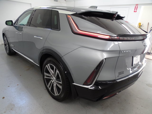 Certified 2024 Cadillac Lyriq Luxury w/ LPO, Floor Liner Package AWD/4WD image 18