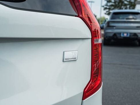 Certified 2023 Volvo XC90 T8 Ultimate AWD/4WD image 8