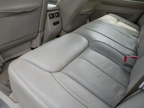 Used 2007 Cadillac DTS Luxury I w/ Trunk Convenience Package FWD image 32