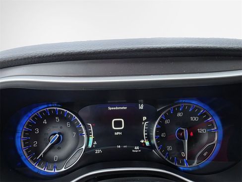 New 2026 Chrysler Pacifica Select w/ S Appearance Package image 10