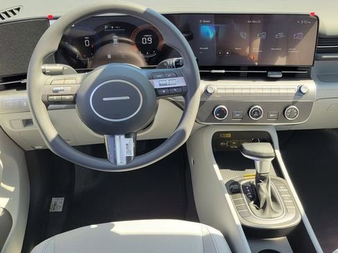 New 2026 Hyundai Kona SE FWD image 6