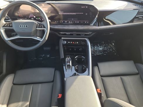 Used 2025 Audi Q5 Premium w/ Premium Plus AWD/4WD image 11
