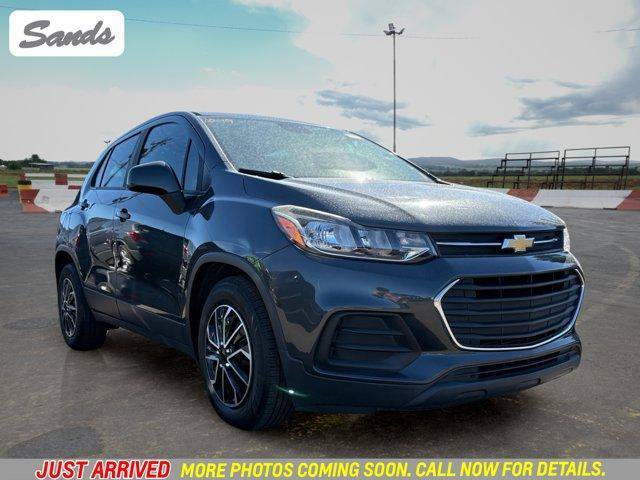 Used 2019 Chevrolet Trax LS w/ LPO, Cargo Package FWD image 1