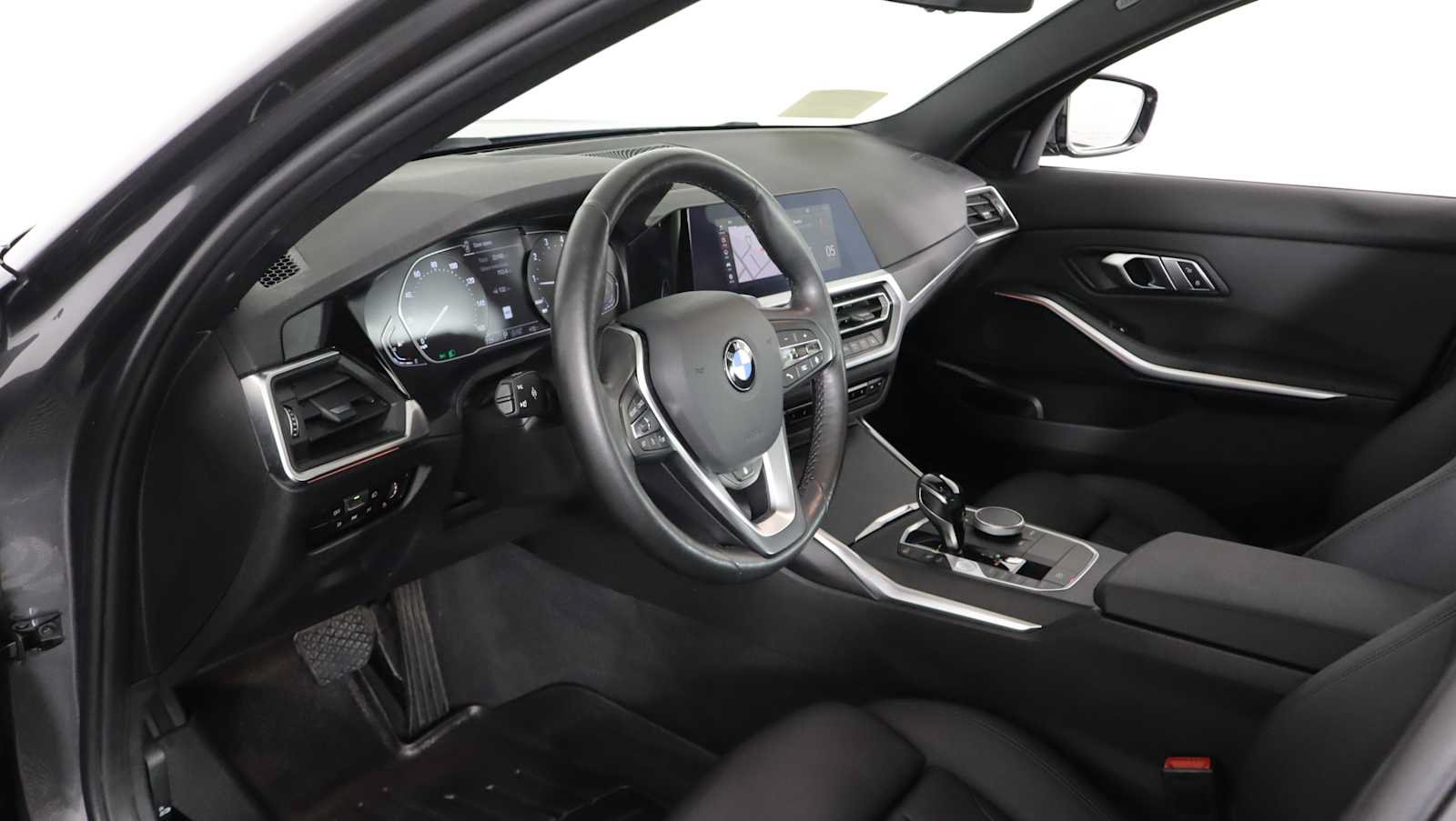 Used 2021 BMW 330i xDrive Sedan w/ Convenience Package AWD/4WD image 11