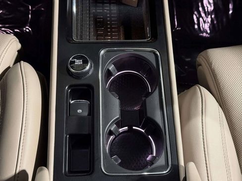 Certified 2024 Lincoln Corsair Reserve w/ Equipment Group 202A image 14