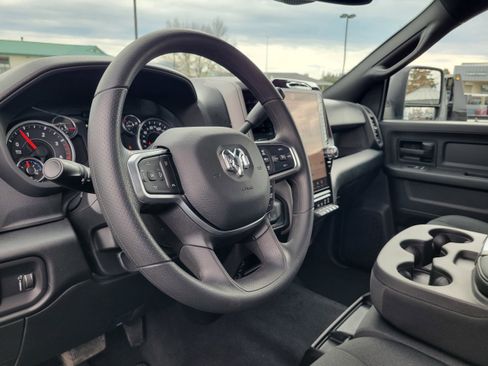 New 2026 RAM 3500 Tradesman AWD/4WD image 6