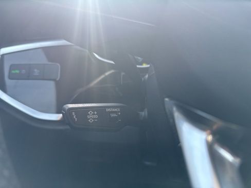 Used 2025 Audi Q3 2.0T Premium image 21