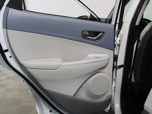Used 2021 Hyundai Kona Limited w/ Cargo Package FWD image 25