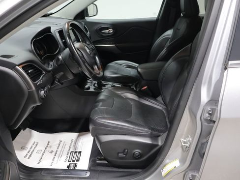 Used 2020 Jeep Cherokee Limited w/ Safetytec Group AWD/4WD image 10