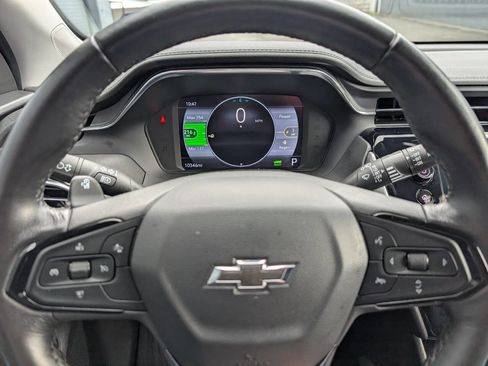 Used 2022 Chevrolet Bolt EUV LT w/ Convenience Package image 15