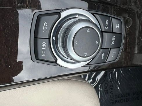 Used 2011 BMW 528i Sedan RWD image 38