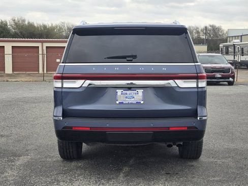 Used 2022 Lincoln Navigator L Reserve image 6