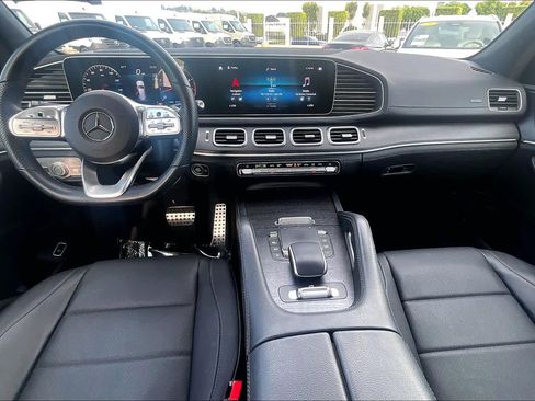 Used 2023 Mercedes-Benz GLS 450 4MATIC image 15