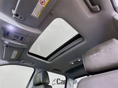 Used 2017 GMC Sierra 2500 Denali w/ Duramax Plus Package image 27