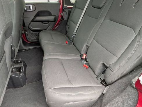 Certified 2021 Jeep Wrangler Unlimited Sahara image 28