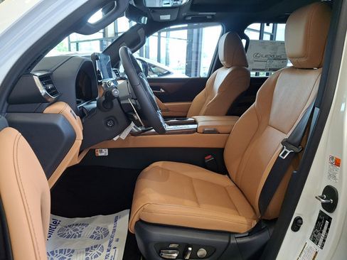 New 2026 Lexus LX 600 4WD w/ Luxury Package image 9