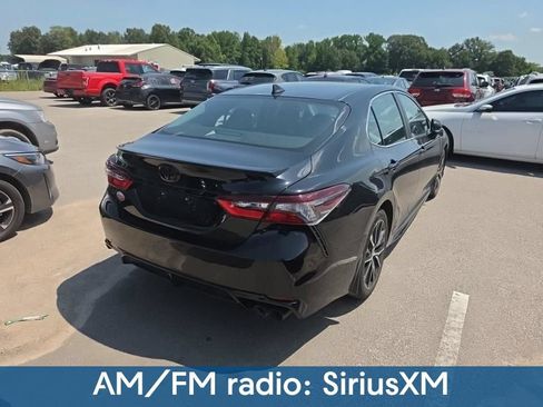 Used 2023 Toyota Camry SE w/ Convenience Package FWD image 3