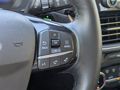 Used 2022 Ford Escape Titanium image 27