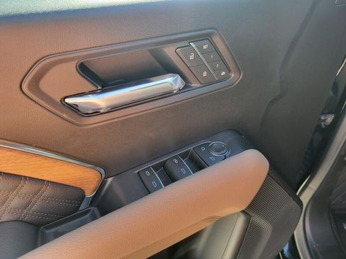 New 2026 GMC Canyon Denali image 13